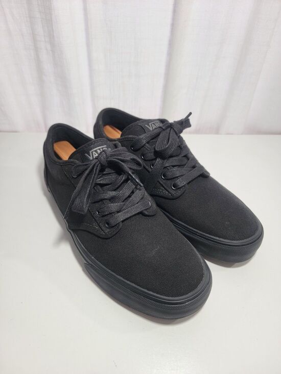 Vans Chukka Low Men’s Skate Shoes All Black US Size 8.5 Blackout Skateboard main image 5